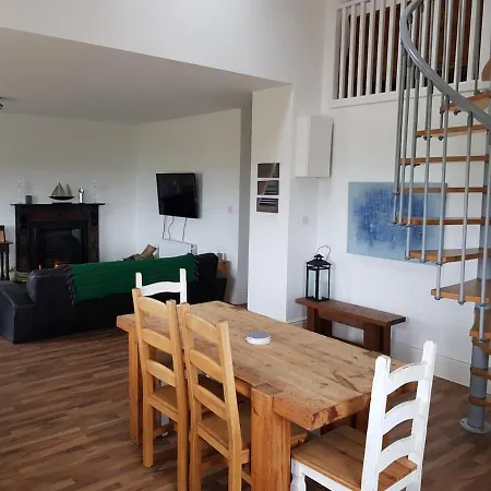 Stunning Belderra View - 2 Bed * Belmullet